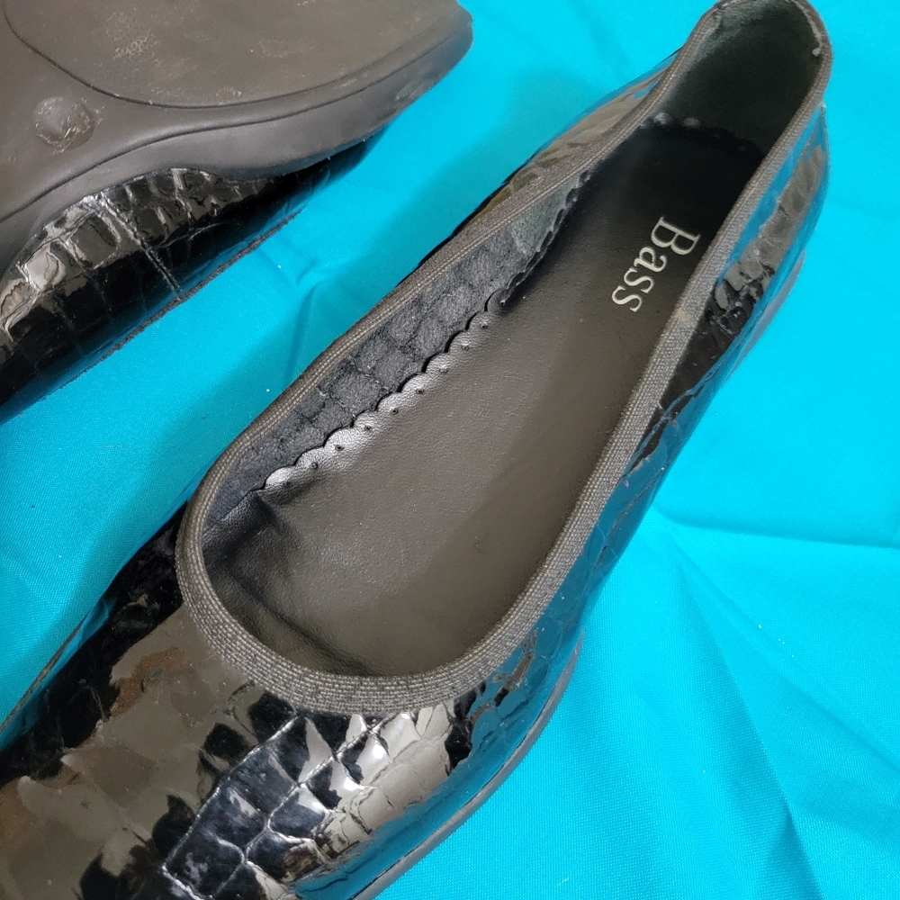 Shoes - Picture 5 of 6